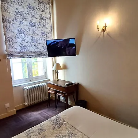 Montsegur Hotel