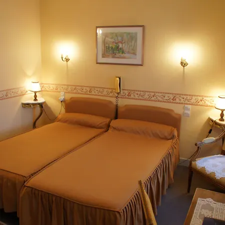 Montsegur Hotel