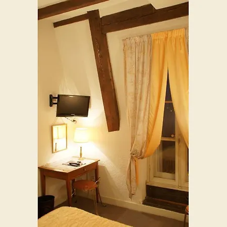 Montsegur Hotel