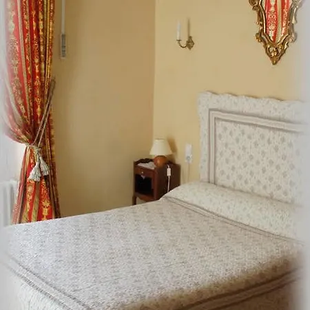 Montsegur Hotel Carcasona