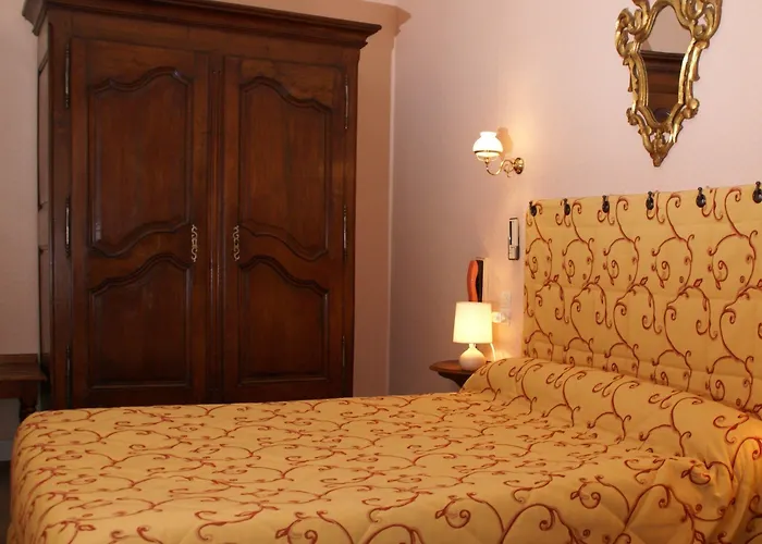 Montsegur Отель